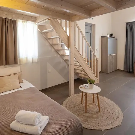 Apartment Oinoni's - Aiakos Souvala
